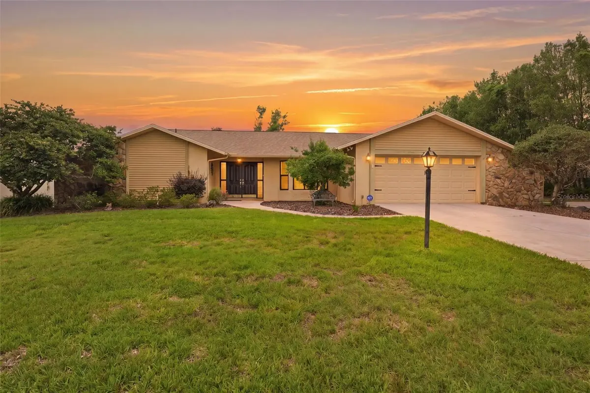 5227 SUWANNEE RD, Weeki Wachee, FL 34607