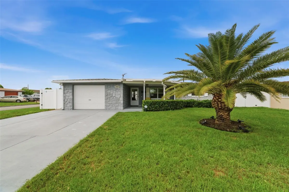 4005 IRONWARE DR, Holiday, FL 34691