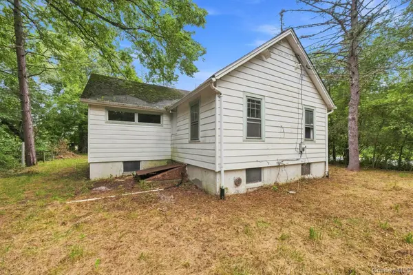 395 Route 17K, Bloomingburg, NY 12721