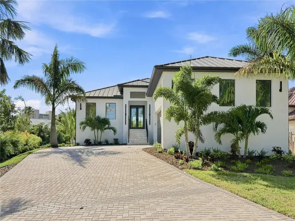 276 ISLAND CIR, Sarasota, FL 34242