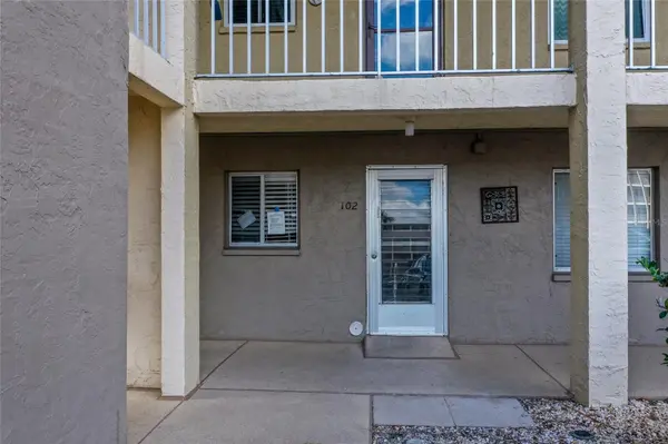 3502 LAKE BAYSHORE DR #K102, Bradenton, FL 34205