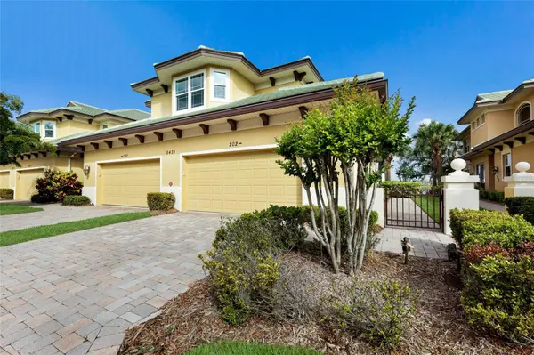 6431 MOORINGS POINT CIR #202, Lakewood Ranch, FL 34202