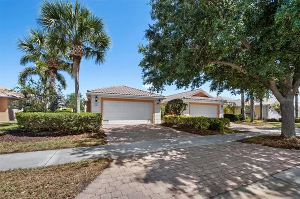 5967 BENEVENTO DR, Sarasota, FL 34238