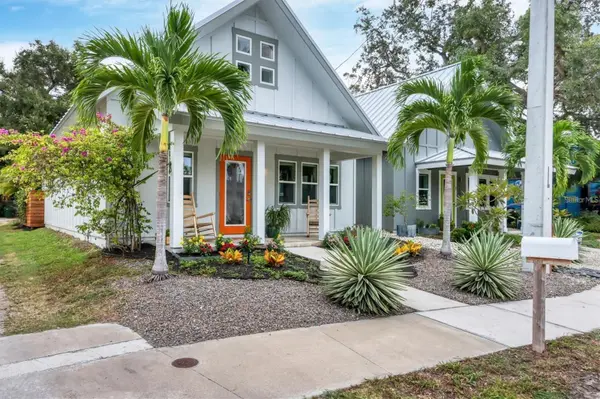 730 GOODRICH AVE, Sarasota, FL 34236