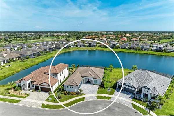 8533 BEECHLAKE CT, Sarasota, FL 34240