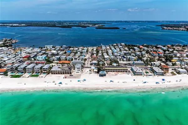 101 25TH ST N #3,  Bradenton Beach,  FL 34217