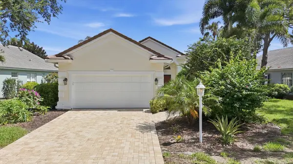 6603 VIRGINIA XING, University Park, FL 34201