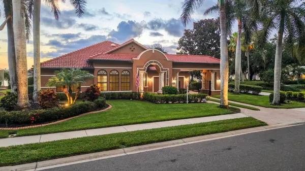 6610 WINDJAMMER PL, Lakewood Ranch, FL 34202