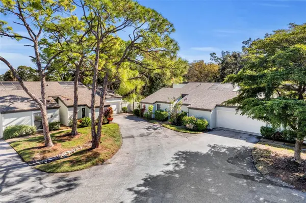 4364 WOODMANS CHART #142, Sarasota, FL 34235