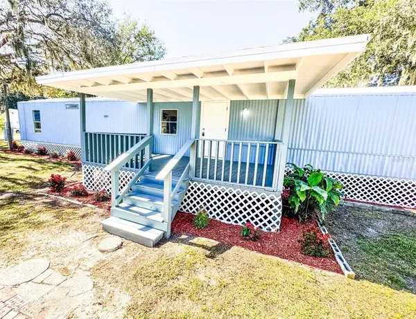 688 4TH ST, Polk City, FL 33868