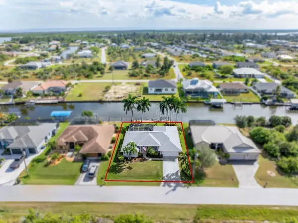 9450 NEWNAN CIR, Port Charlotte, FL 33981