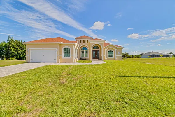 238 W PINE VALLEY LN, Rotonda West, FL 33947