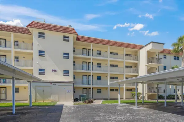 915 BEACH RD #215, Siesta Key, FL 34242
