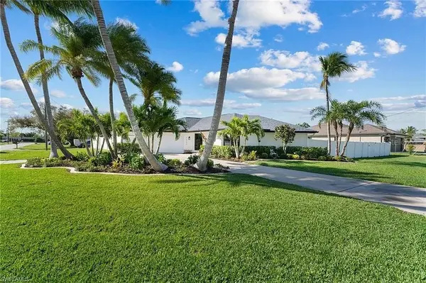 1923 SE 26TH ST, Cape Coral, FL 33904