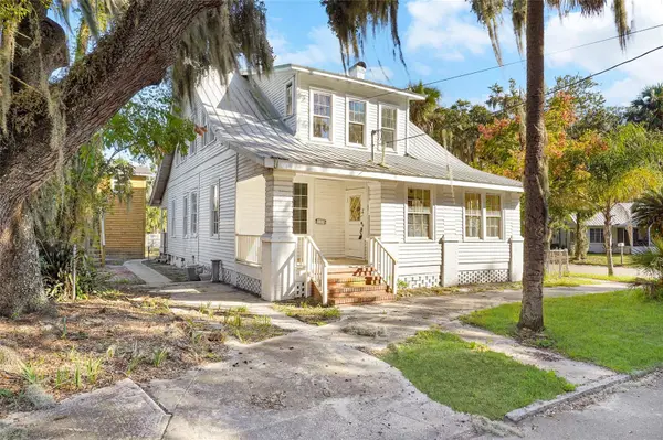 221 S 5TH ST,  Palatka,  FL 32177