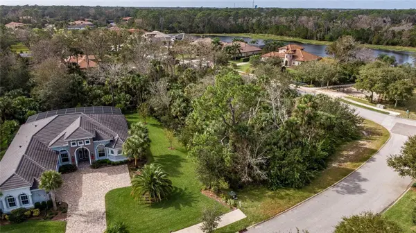 2 BLUE OAK LN, Palm Coast, FL 32137