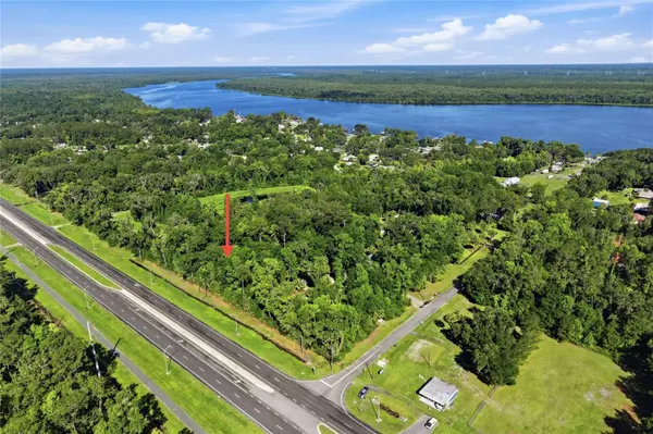 667 S US HIGHWAY 17, San Mateo, FL 32187