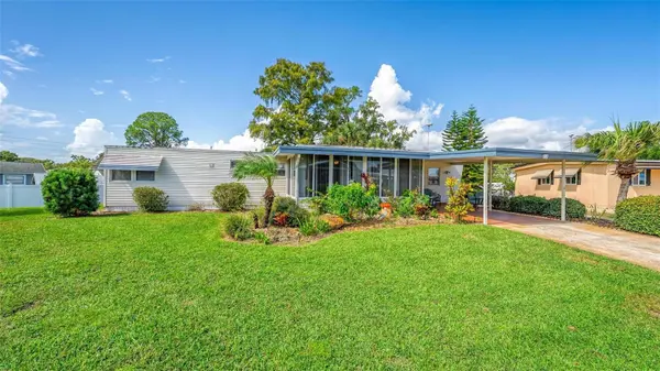 2718 VINDALE RD, Tavares, FL 32778