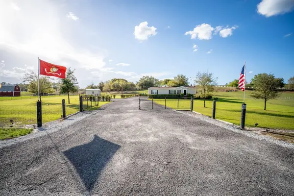 8013 SERGEANT PEPPER DR,  Howey In The Hills,  FL 34737