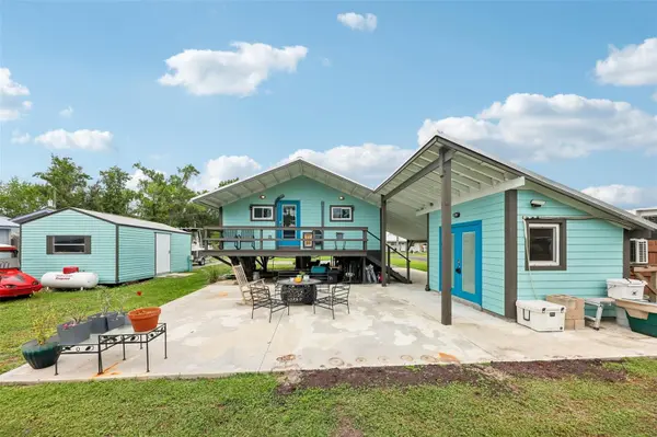 24521 SNAIL RD,  Astor,  FL 32102