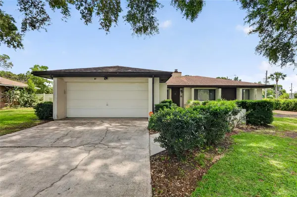 3001 STRATFORD LN, Mount Dora, FL 32757
