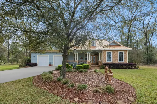 9250 EMILY DR, Fanning Springs, FL 32693