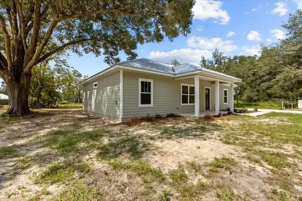 1115 RICKS ST,  Bell,  FL 32619