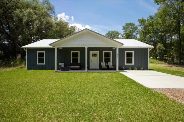 207 N PALMETTO AVE, Florahome, FL 32140