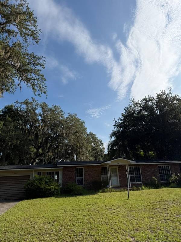 Address not disclosed, De Leon Springs, FL 32130