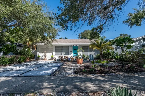 227 22ND AVE S, St Petersburg, FL 33705