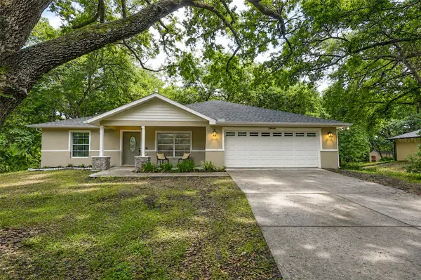 2864 LINDA DR, Deland, FL 32720