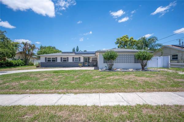 528 S LARRY CIR, Brandon, FL 33511