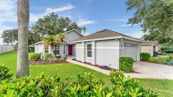 2175 STONEY POINTE DR, Lakeland, FL 33813