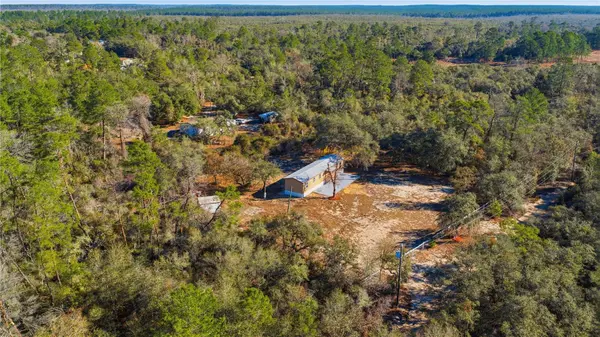 19661 SE 94TH PL, Ocklawaha, FL 32179