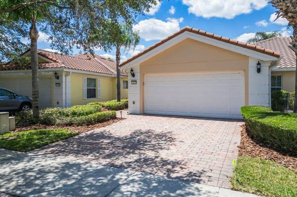 11830 ISELLE DR, Orlando, FL 32827
