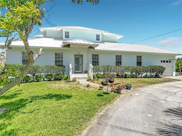 1205 S RIVERSIDE DR, Edgewater, FL 32132