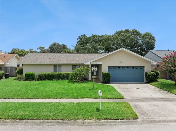 215 TWELVE LEAGUE CIR, Casselberry, FL 32707