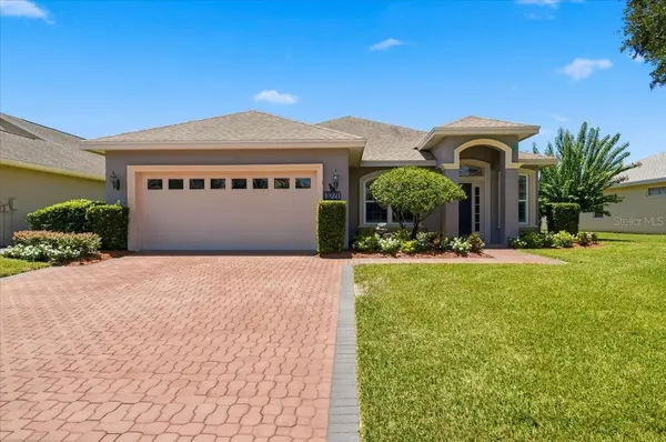 3221 OAK TREE LN, Winter Haven, FL 33884