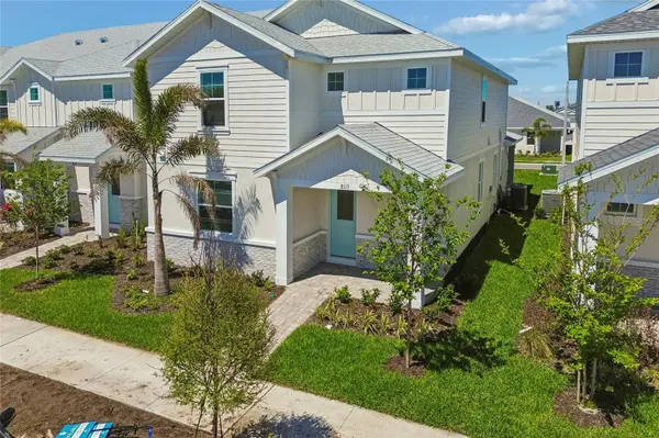 8115 SEAFLOWER Pkwy, Bradenton, FL 34210