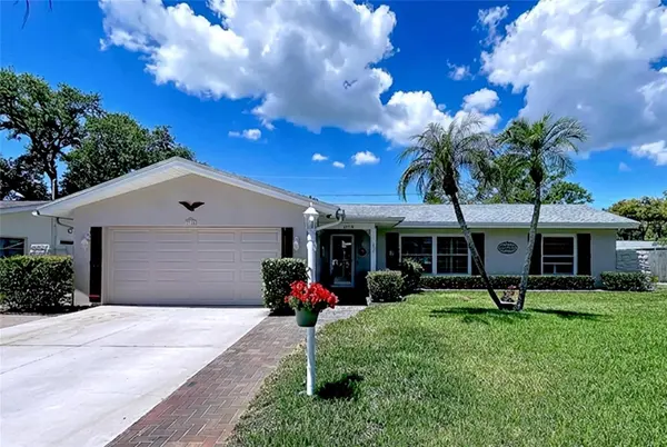 1858 PARADISE LN, Clearwater, FL 33756