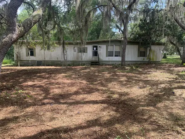 18612 SE 50TH ST, Ocklawaha, FL 32179