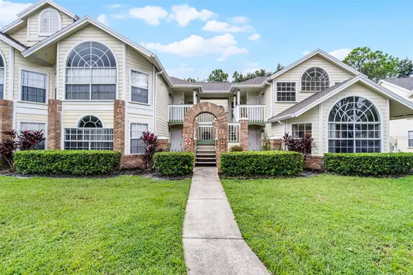 5017 LAGUNA BAY CIR #95, Kissimmee, FL 34746