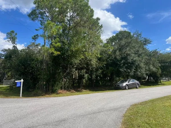 WAUCHULA ST, Intercession City, FL 33848