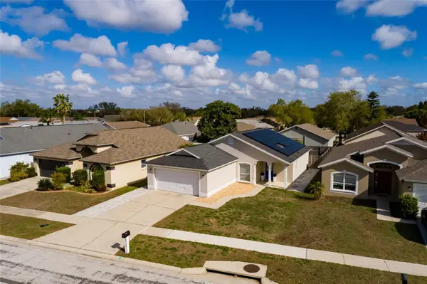 1712 ERIN BROOKE DR, Valrico, FL 33594