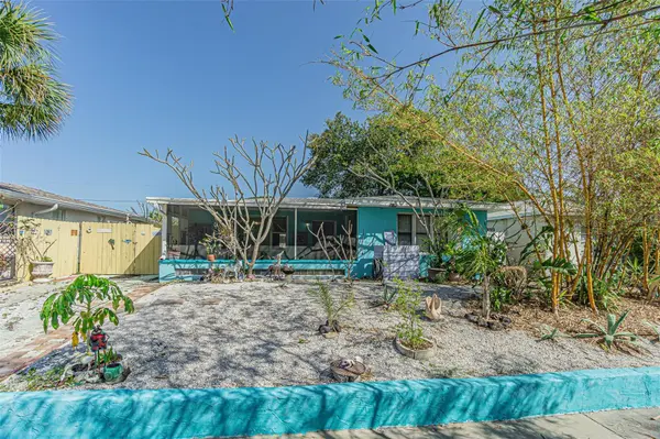1024 APACHE TRL, Clearwater, FL 33755
