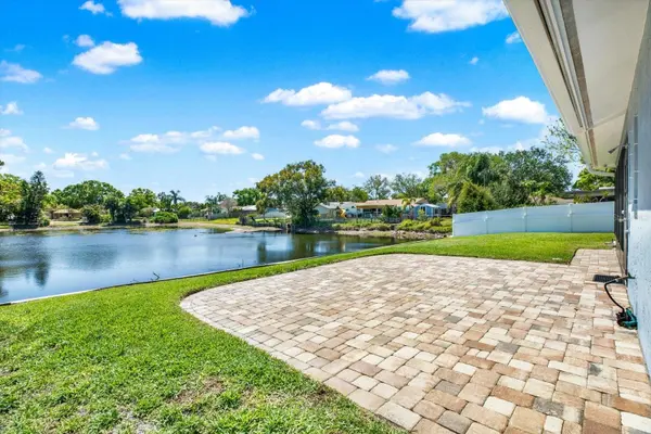 12134 96TH PL, Seminole, FL 33772