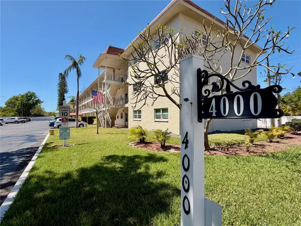 4000 3RD ST N #302, St Petersburg, FL 33703