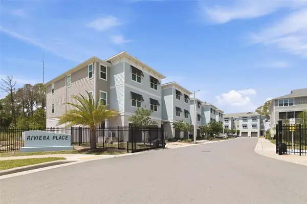 1225 SAVONA DR NE, St Petersburg, FL 33702