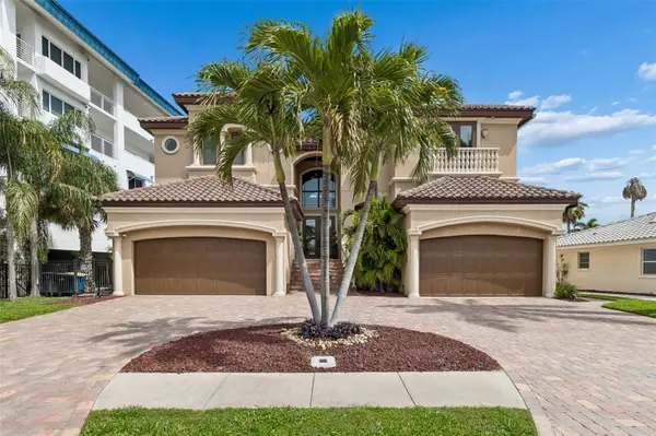 108 BAYSIDE DR, Clearwater Beach, FL 33767