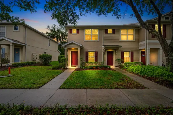 15836 FISHHAWK FALLS DR, Lithia, FL 33547